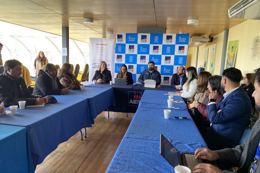 Se inauguró la Mesa Provincial de Alfabetización Digital e Inteligencia Artificial en Quillota